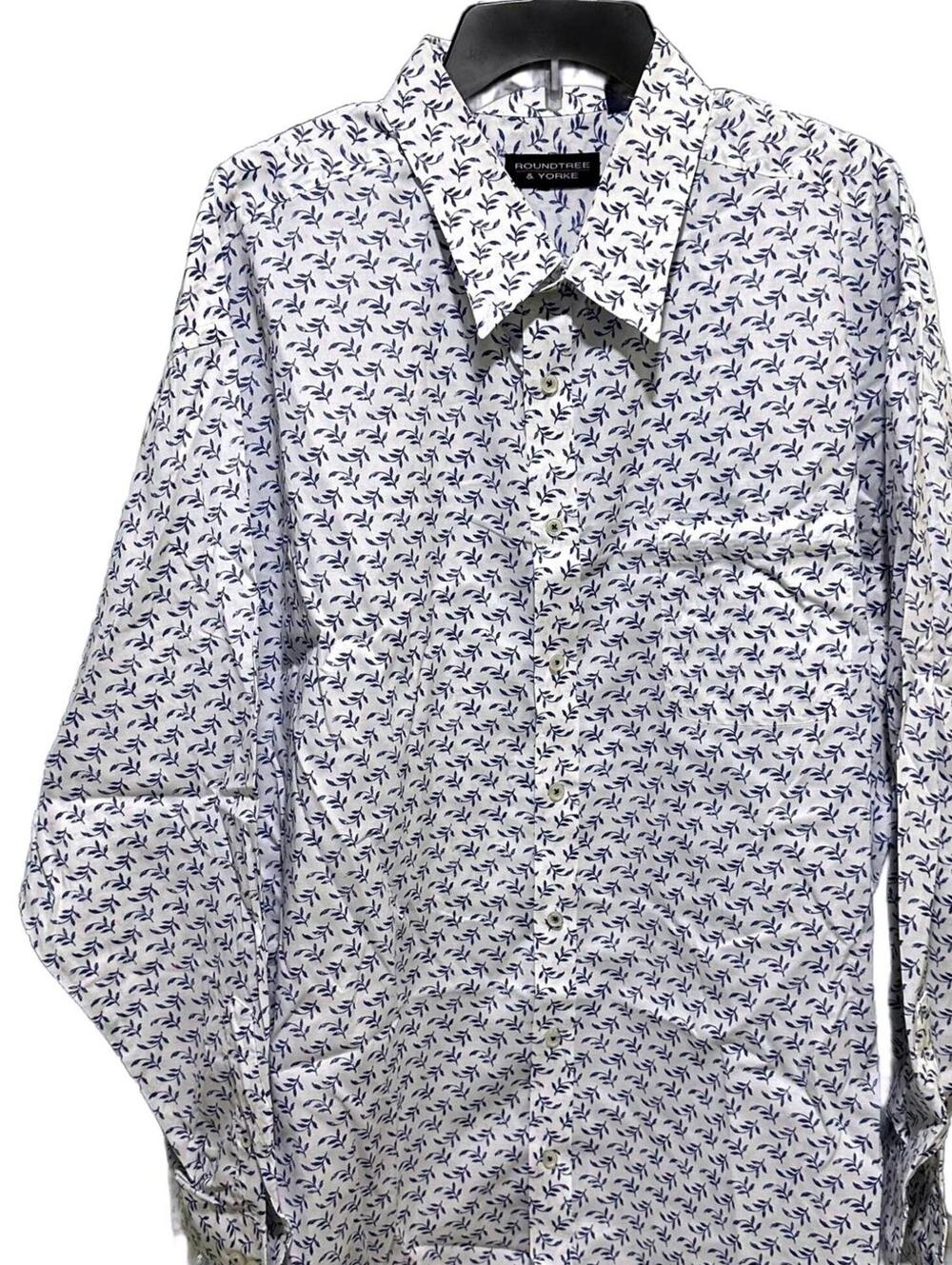 Roundtree & Yorke Men's  White Cotton Button-Up Shirt with Blue Leaf Print - 3XB